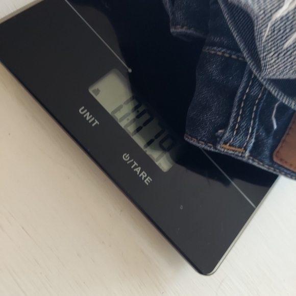 American Eagle Stretch Denim Jean Shorts Cuffed Frayed Sz 2 - Picture 6 of 9